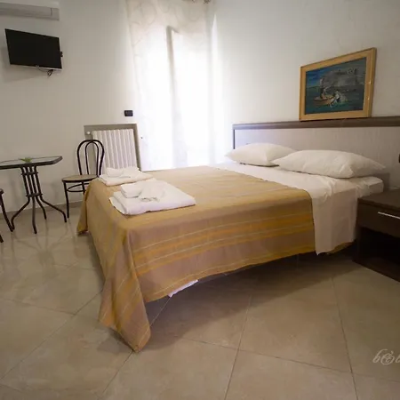 Alojamento de Acomodação e Pequeno-almoço Ghiaccio *